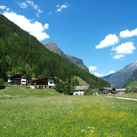 Haus Hubertus Sankt Leonhard im Pitztal